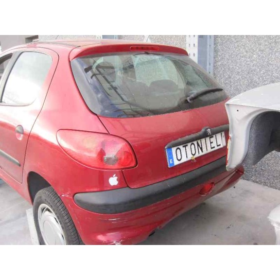 peugeot 206 berlina del año 2002