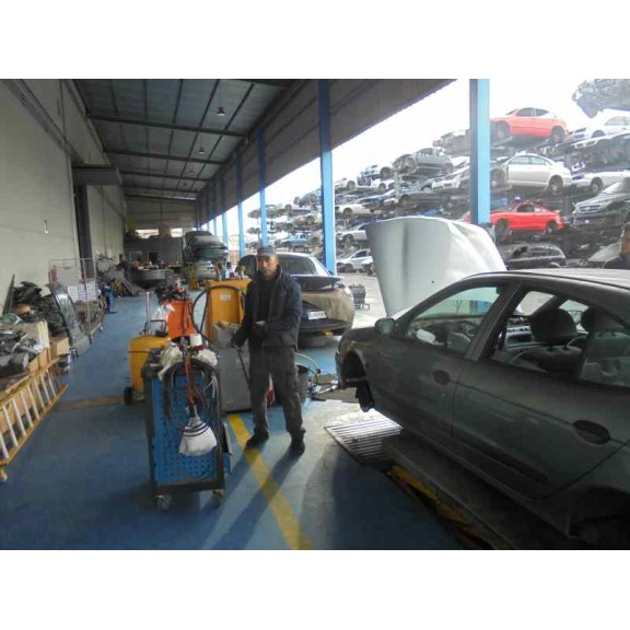 renault megane i berlina hatchback (ba0) del año 1997