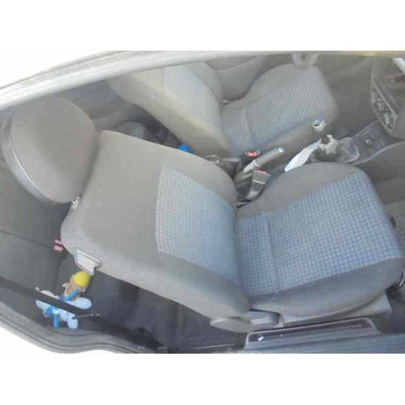 opel corsa c del año 2004