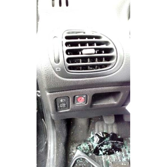 peugeot 206 berlina del año 2005