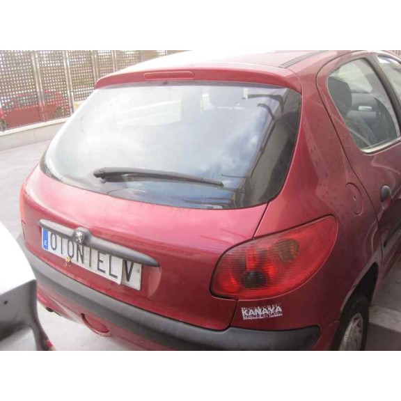 peugeot 206 berlina del año 2002