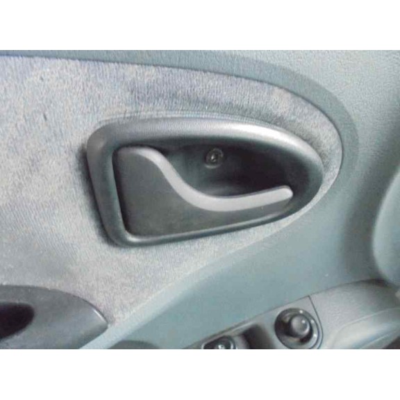 renault megane i berlina hatchback (ba0) del año 1997