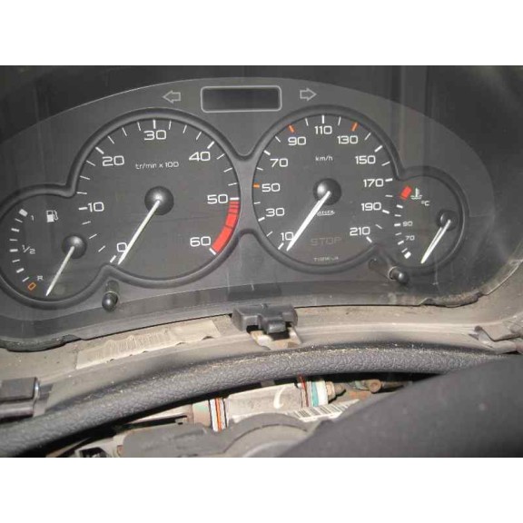 peugeot 206 berlina del año 2002