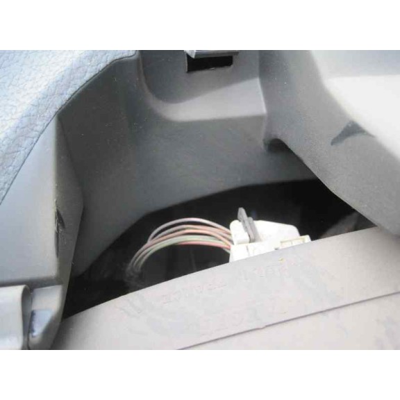 peugeot 206 berlina del año 2002