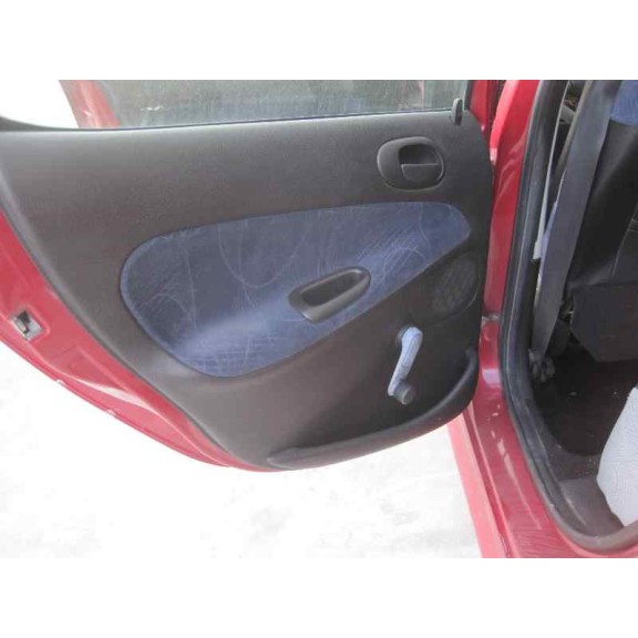 peugeot 206 berlina del año 2002