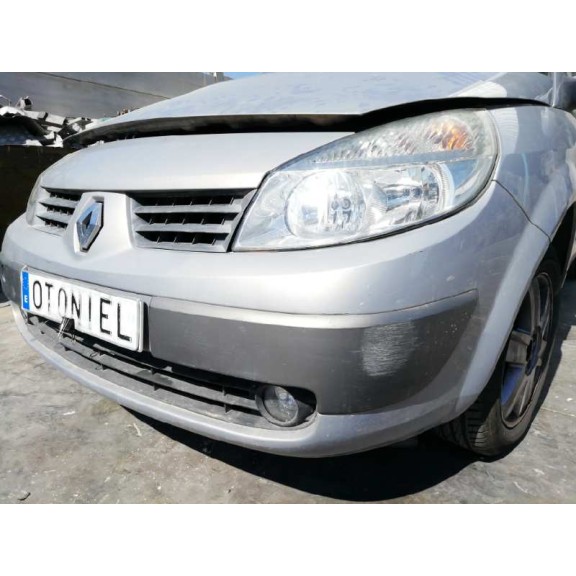 renault scenic ii del año 2004