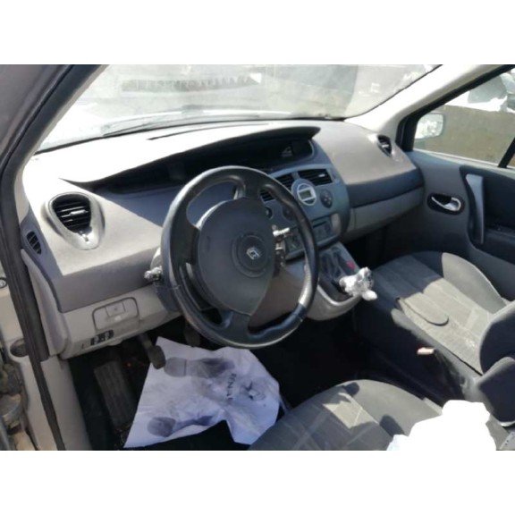 renault scenic ii del año 2004