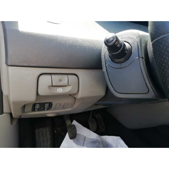 renault scenic ii del año 2004