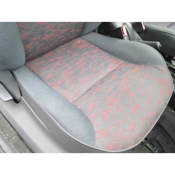 citroën xsara berlina del año 1999