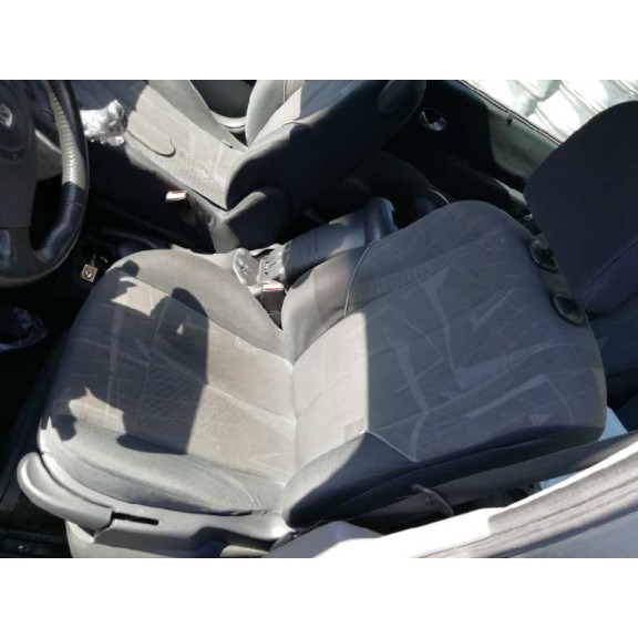 renault scenic ii del año 2004