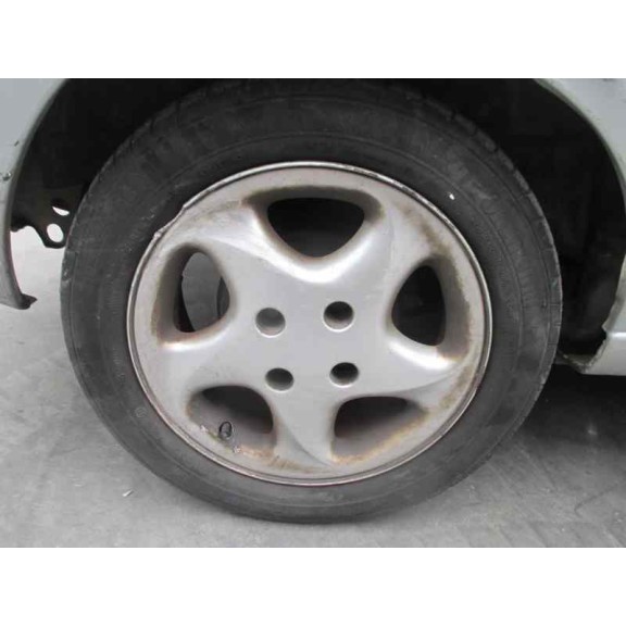 citroën xsara berlina del año 1999