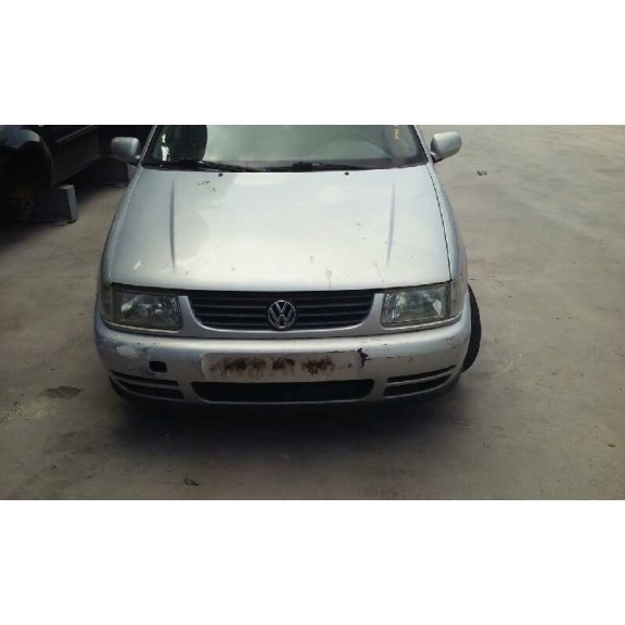 volkswagen polo berlina (6n1) del año 1999