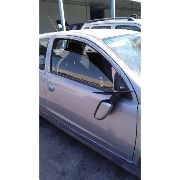 opel corsa c del año 2004