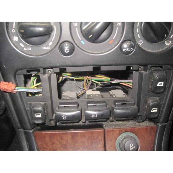 citroën xsara berlina del año 2001