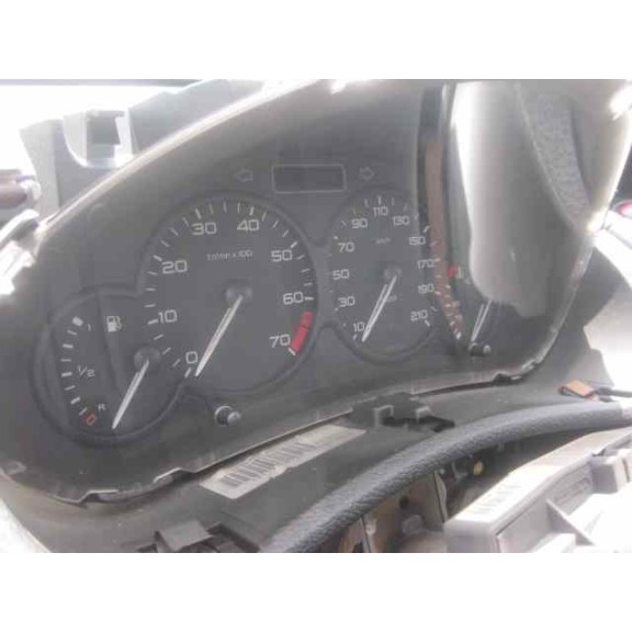 peugeot 206 berlina del año 2002