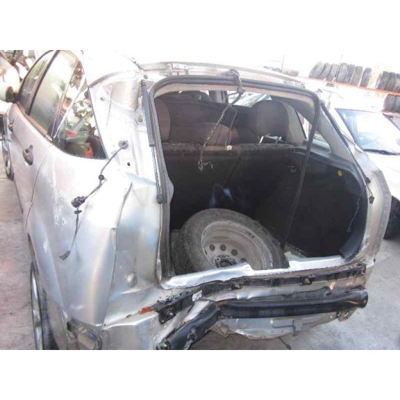 ford focus berlina (cak) del año 2002