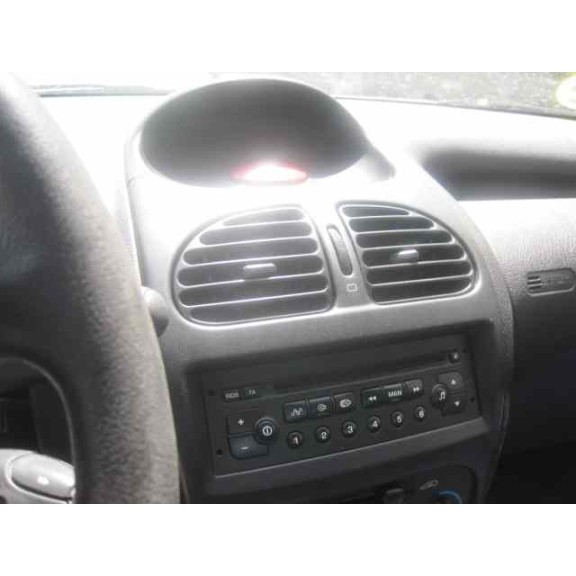 peugeot 206 berlina del año 2002