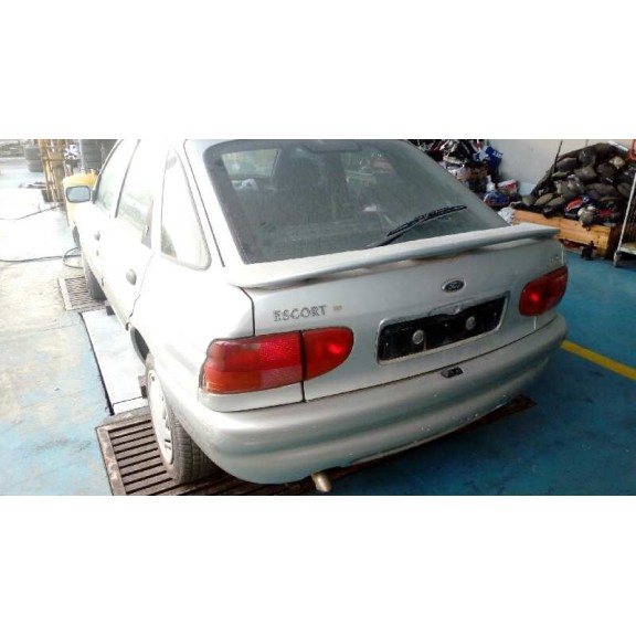 ford escort berlina/turnier del año 1997