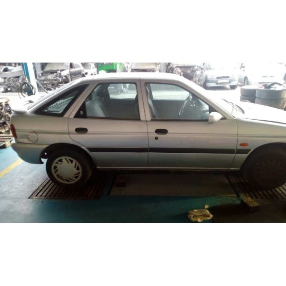 ford escort berlina/turnier del año 1997