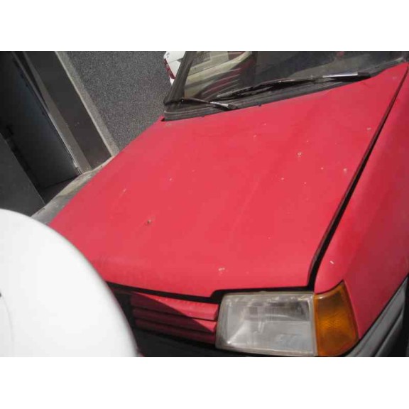 peugeot 205 berlina del año 1986