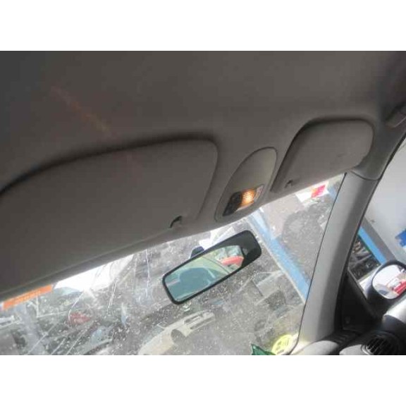 peugeot 206 berlina del año 2002