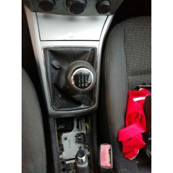 opel astra gtc del año 2007