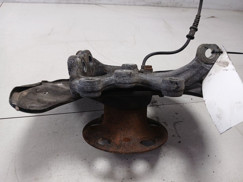 Recambio de mangueta delantera derecha para mercedes-benz clase c (w204) berlina 2.1 cdi cat referencia OEM IAM   