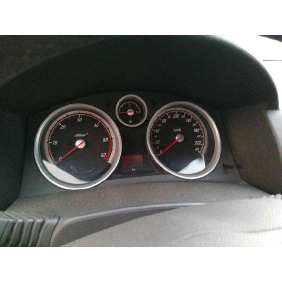 opel astra gtc del año 2007