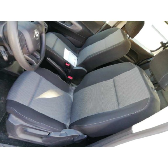 toyota proace verso del año 2020