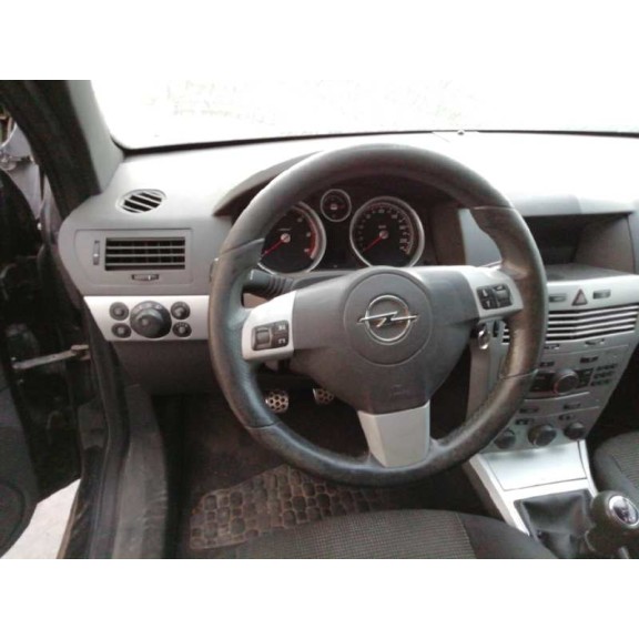 opel astra gtc del año 2007