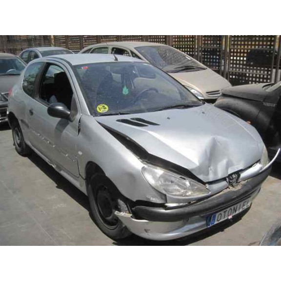 peugeot 206 berlina del año 2002