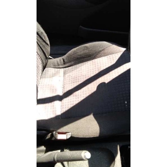 opel corsa c del año 2004