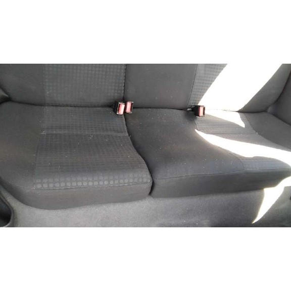 opel corsa c del año 2004