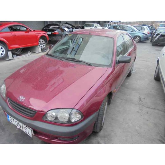 toyota avensis berlina (t 22) del año 1999