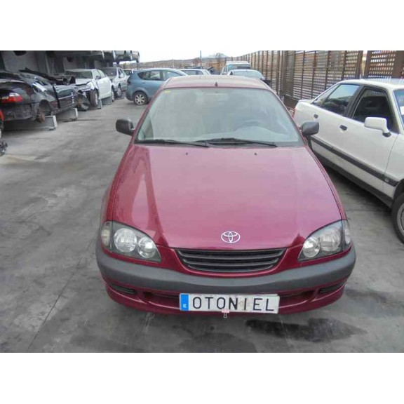 toyota avensis berlina (t 22) del año 1999