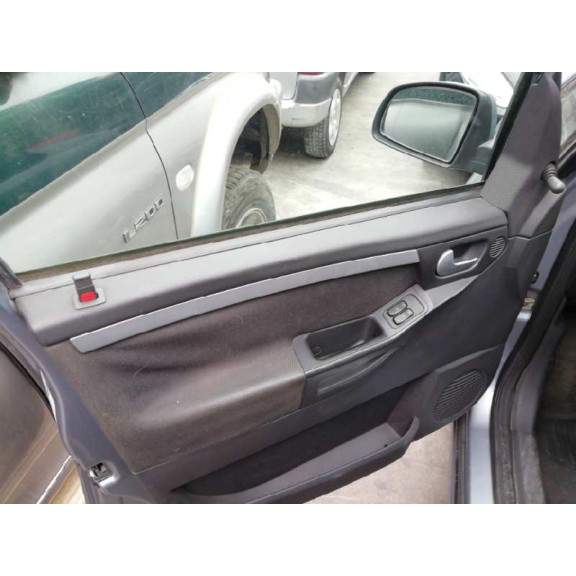 opel meriva del año 2004