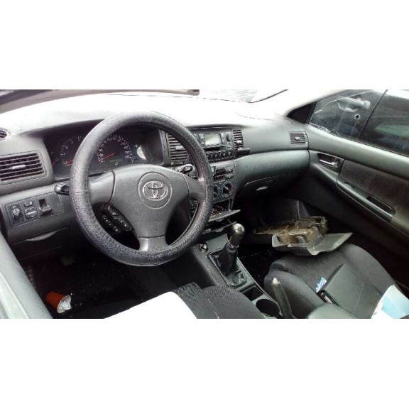 toyota corolla (e12) del año 2003
