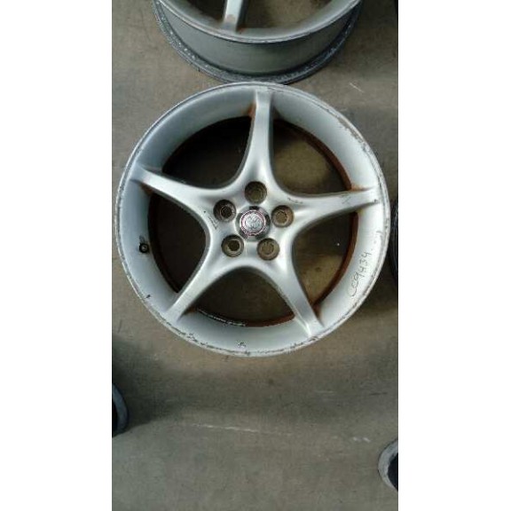 toyota avensis berlina (t 22) del año 1999