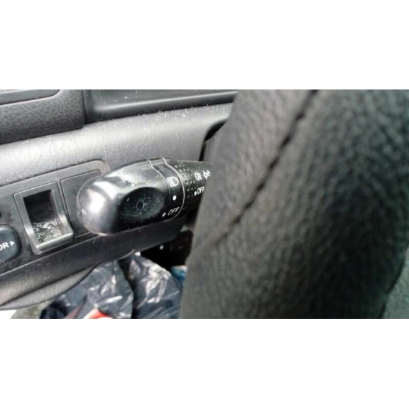 toyota corolla (e12) del año 2003