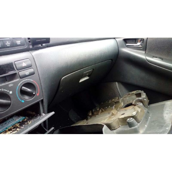 toyota corolla (e12) del año 2003