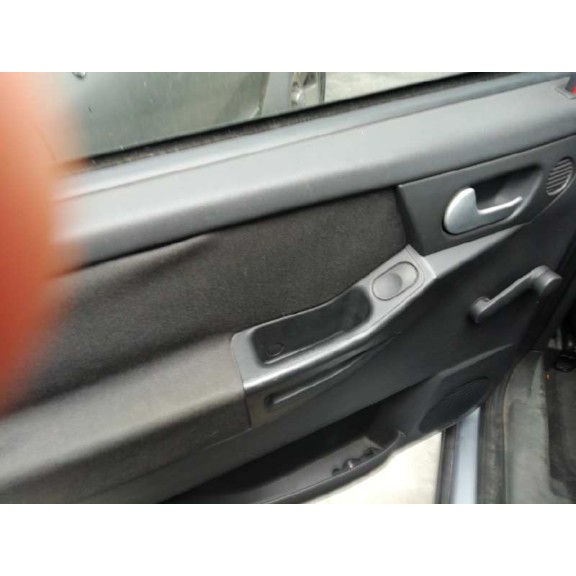 opel meriva del año 2004