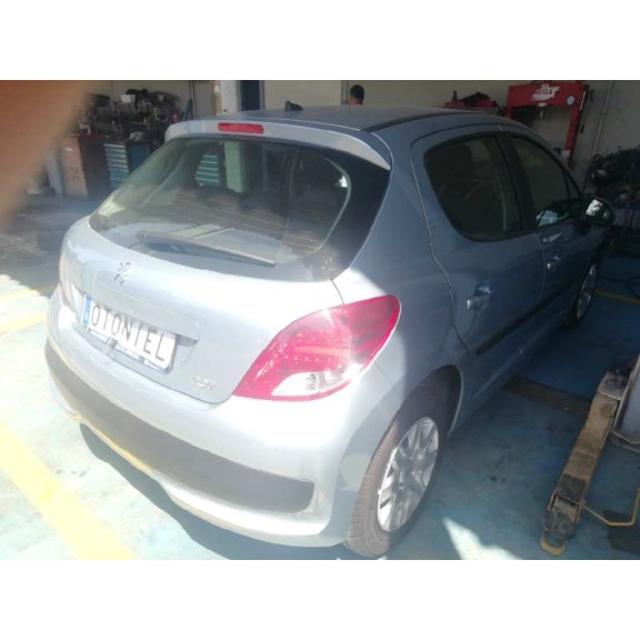 peugeot 207 del año 2010