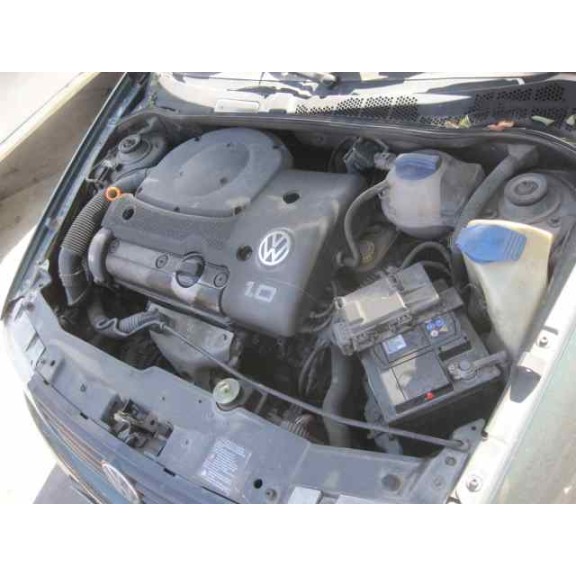 volkswagen polo berlina (6n1) del año 1998