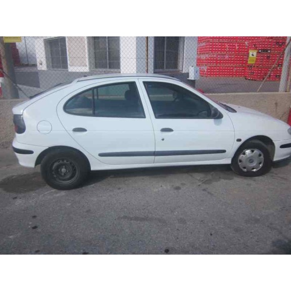 renault megane i fase 2 berlina (ba0) del año 1997