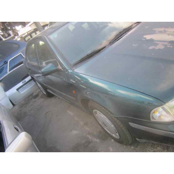 skoda octavia berlina (1u2) del año 1999