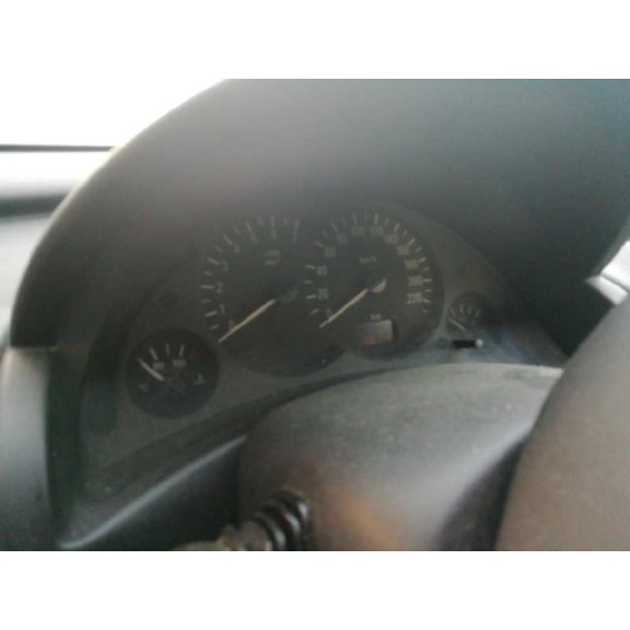 opel corsa c del año 2001