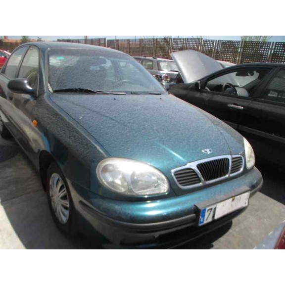 daewoo lanos del año 2001