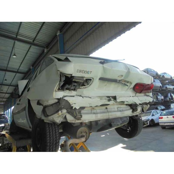 ford escort berlina/turnier del año 1995