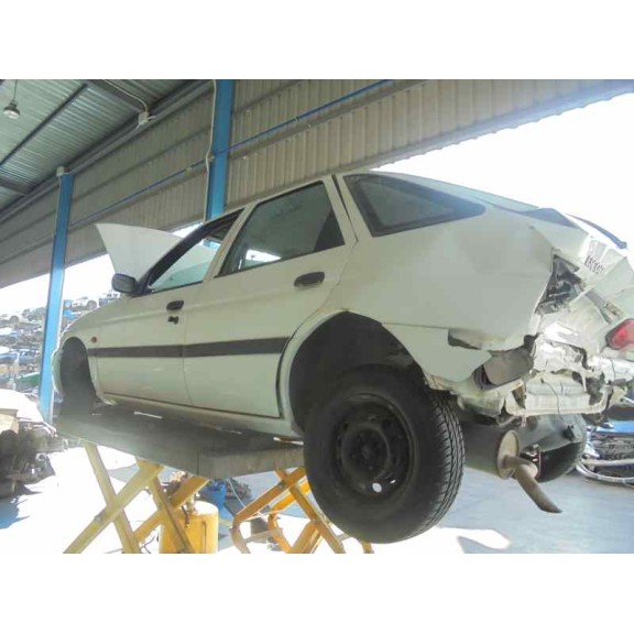 ford escort berlina/turnier del año 1995