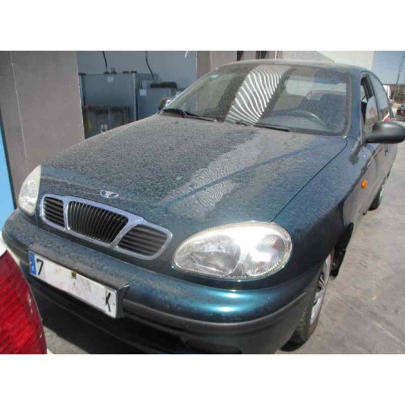 daewoo lanos del año 2001
